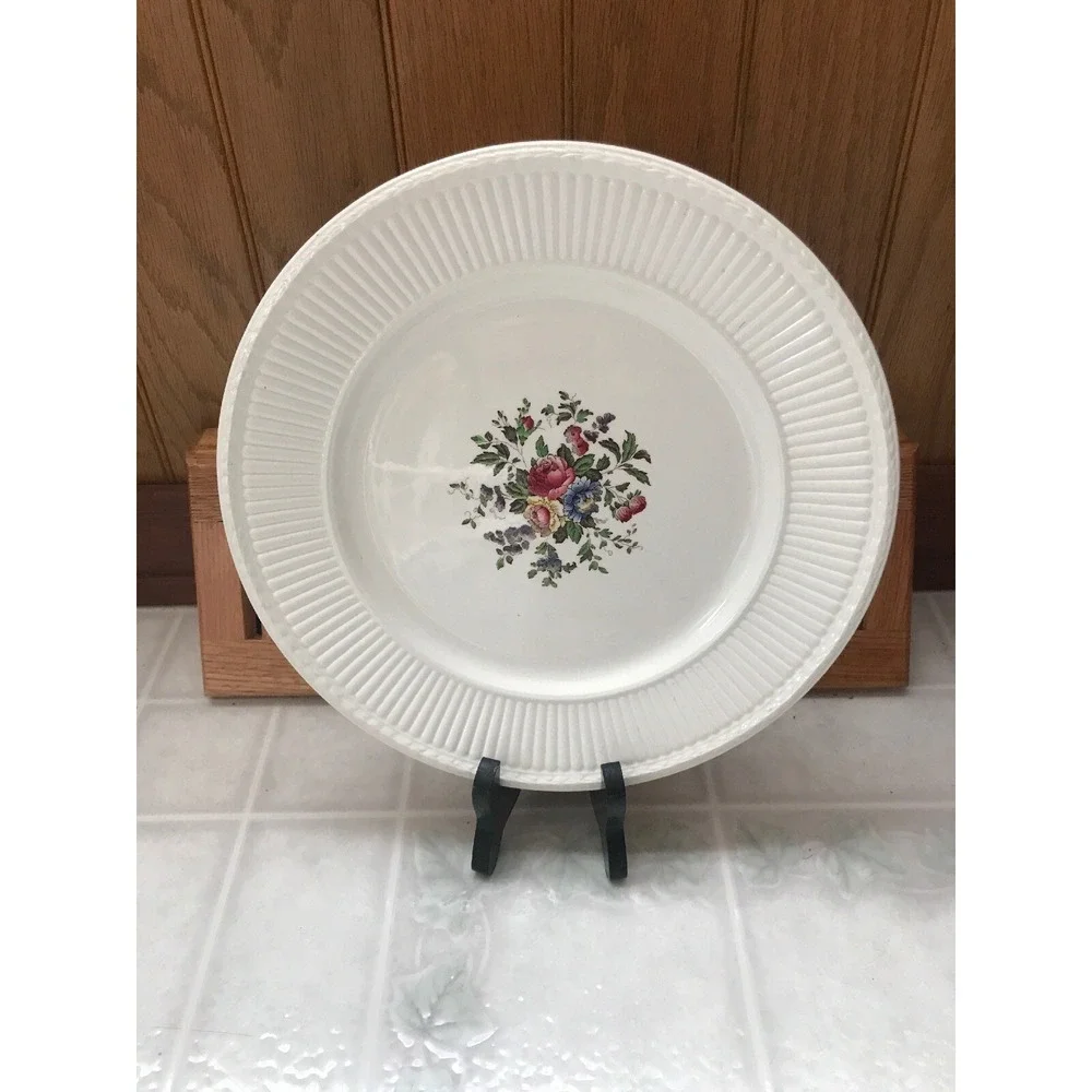 Conway Wedgewood Edme Made in England Dinner‎ Plate AK8384
